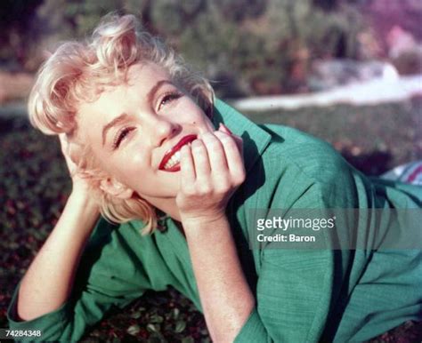 foto marilyn monroe|4,342 Actress Marilyn Monroe Stock Photos & High